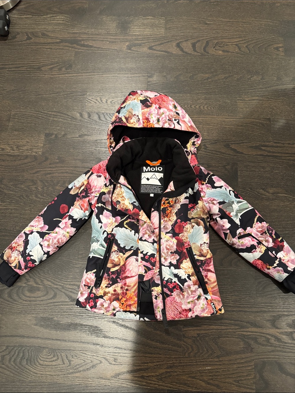 Molo girls ski jacket size 110 (5)